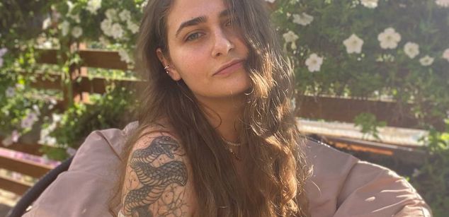 Model - NaomiLisss slim