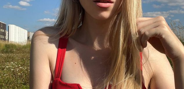 Model - Olivia_Owen cum