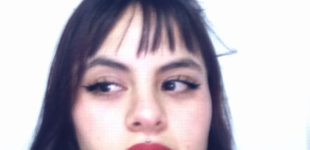 Model - Olivia slave