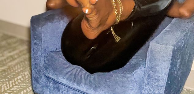 Model - Goddess Maxx femdom