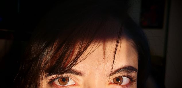 Model - Dani hairyarmpits