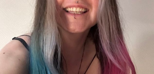 Model - MarlaShine bigboobs