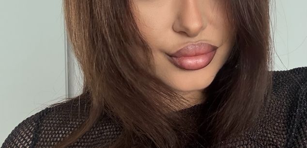 Model - Mellody findom