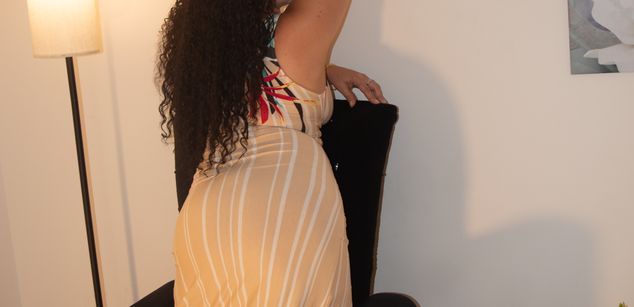 Model - AdeleSmithh heels