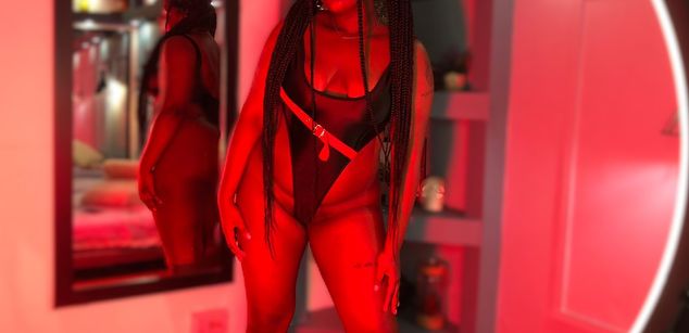 Model - Nany Moreno BBW