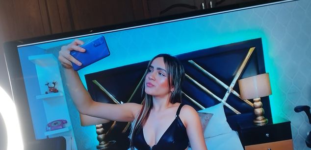 Model - ZoeWillis domination