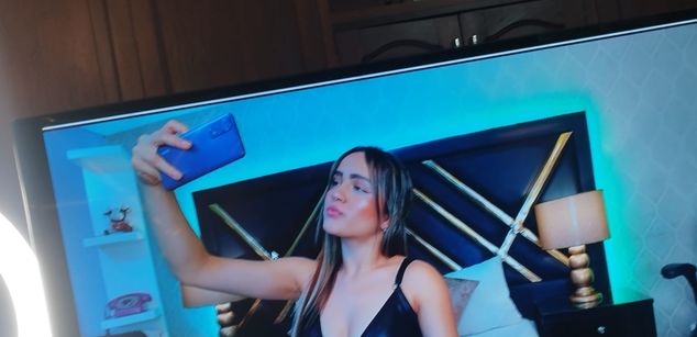 Model - ZoeWillis domination