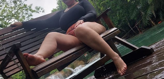 Model - Selene mature