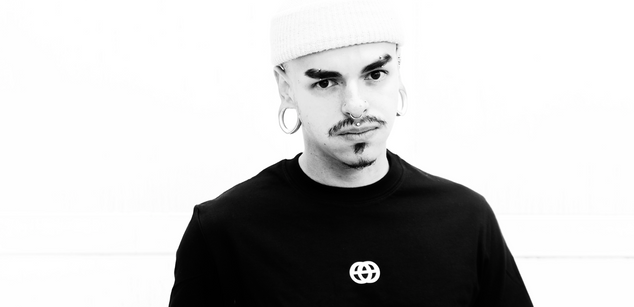 Model - Kalettattos bigcock