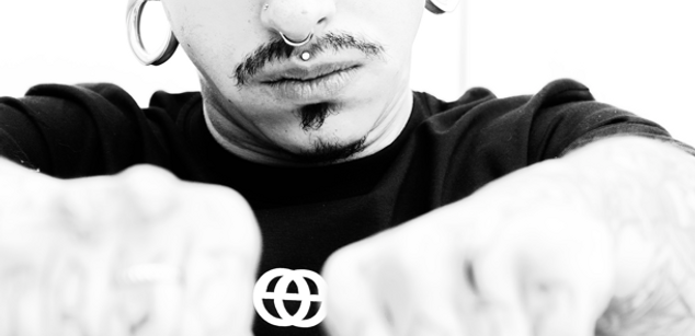 Model - Kalettattos bigcock