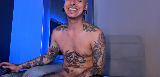 Model - Kalettattos bigcock