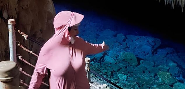 Model - Selene mature