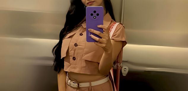 Model - Valen Hops zoom