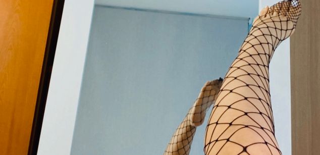 Model - Tess bigboobs