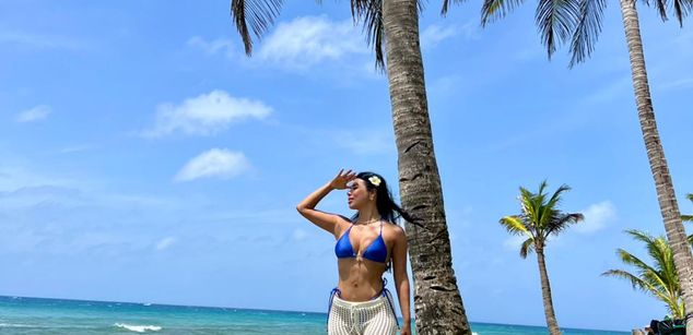 Model - MilaQueen love