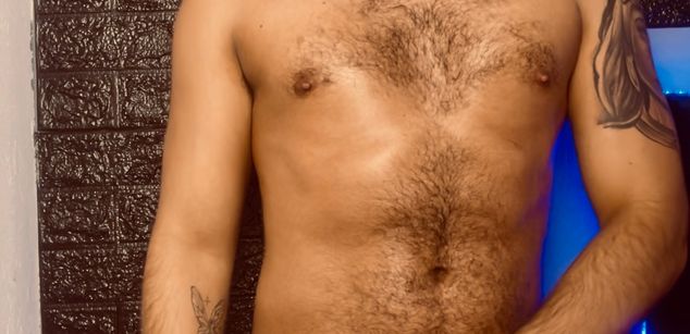 Model - Adam hairy