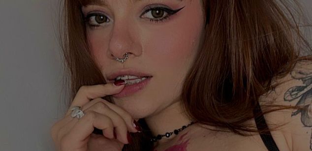 Model - abby_jones squirt