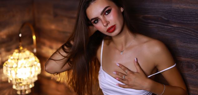 Model - AlexxisRae teen