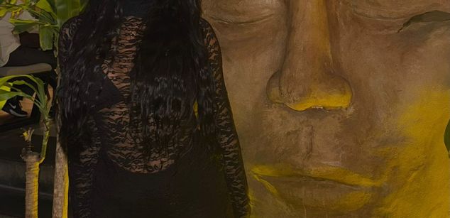 Model - liabrown12 brunette