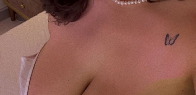 Model - Samanta Rave Wetpussy