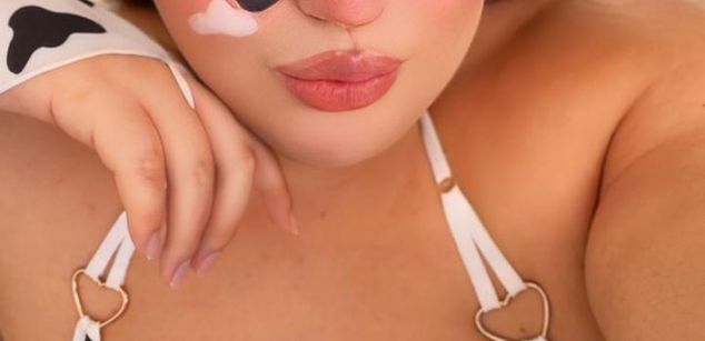 Model - Swtt_Kim feet