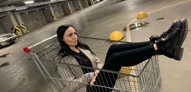 Model - Catheryn_Syl shy