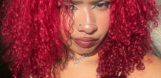 Model - Idun Brunette dirty