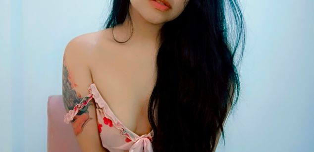 Model - ariakyubi Amateur