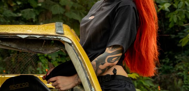 Model - Polygonnia cuckold