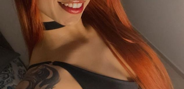 Model - Polygonnia cuckold