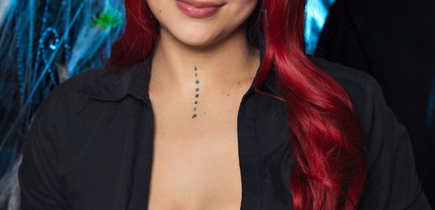 Model - Brianna Hill teen