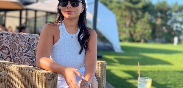 Model - call me Melisa soloplay