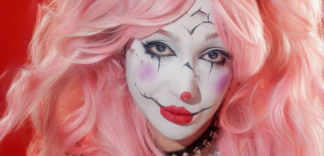 Model - Carla Cox findom