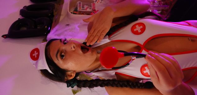 Model - LucyPurple squirt