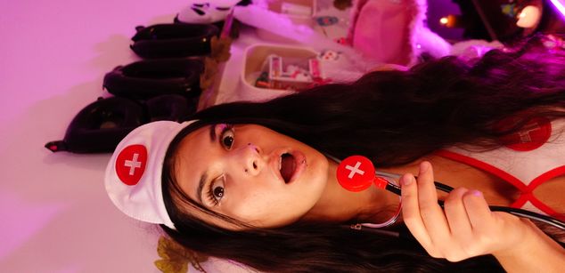 Model - LucyPurple squirt