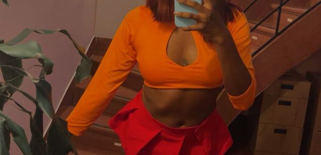 Model - Taylor Vidal latina