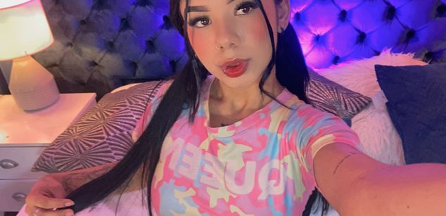 Model - VioletGrace bigass