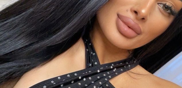 Model - SashaBae teen