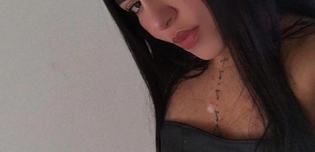 Model - JoyHills fetish