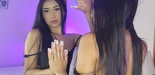 Model - Lucy Owens latina