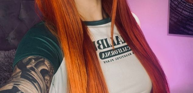 Model - Polygonnia cuckold