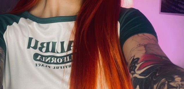 Model - Polygonnia cuckold