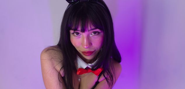 Model - bella star bigass