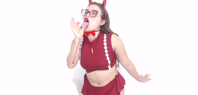 Model - Nocturne Venus smoking