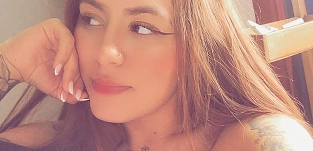 Model - JoyHills fetish