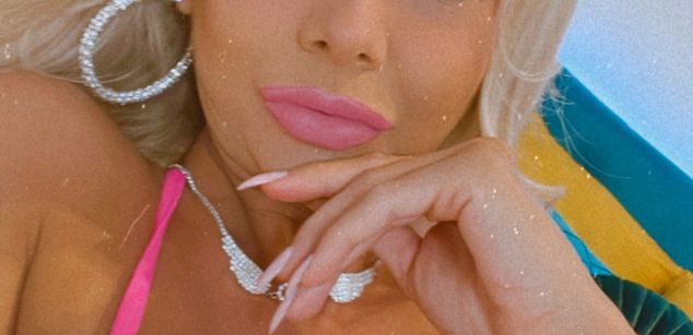 Model - MoniqueBliss squirt