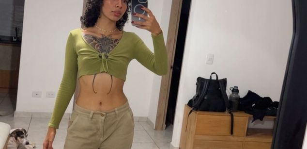 Model - SilvanaOwen WEBCAM