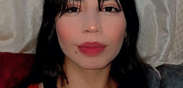 Model - KatherinJohns COLOMBIA