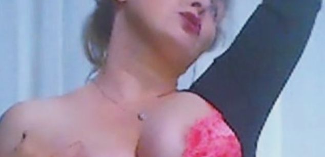 Model - NightBeauty feet