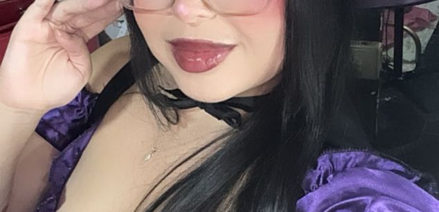 Model - Anahi Vega BDSM